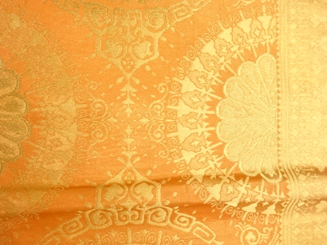  川島織物製　菊に抽象模様織出し丸帯